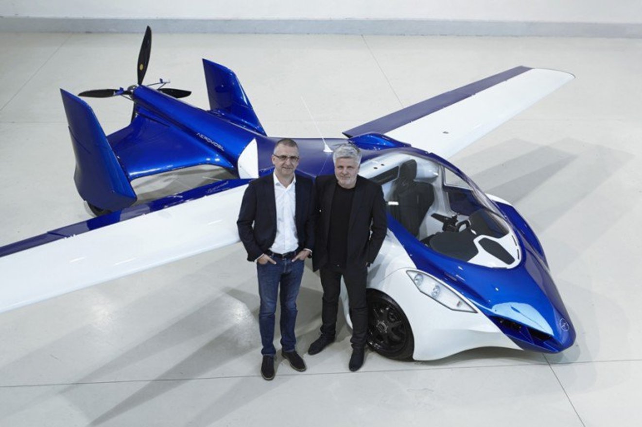 Aeromobil flying car team w1400