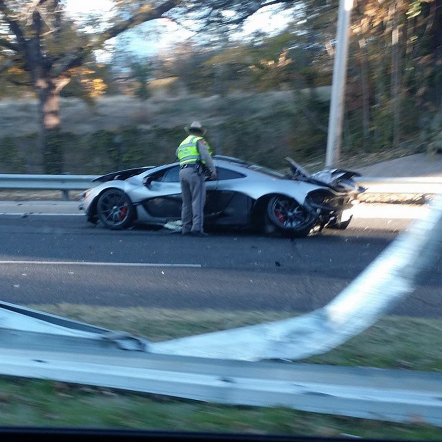 Crashed mclaren w1400