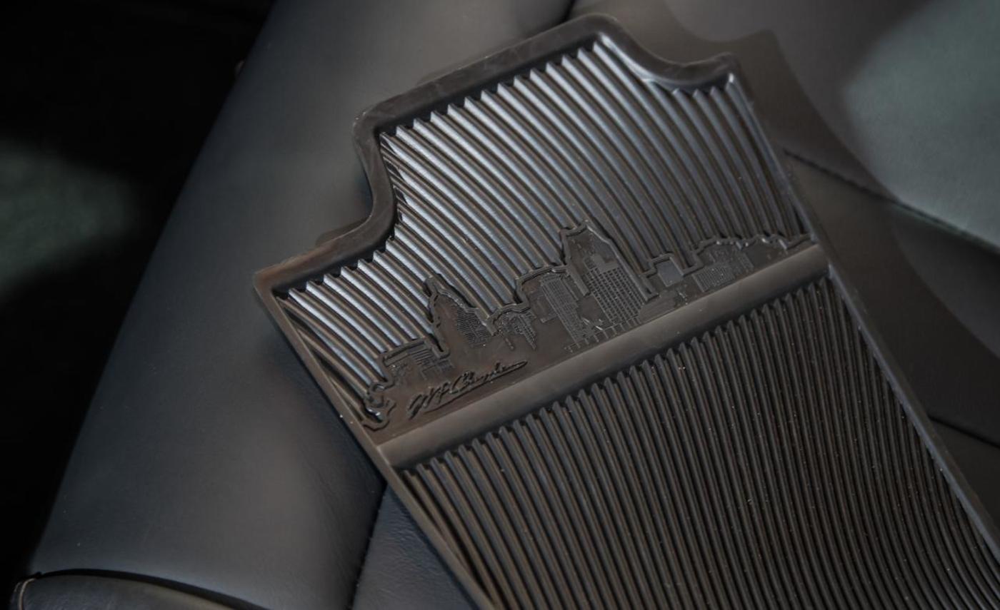 Chrysler 200 w1400